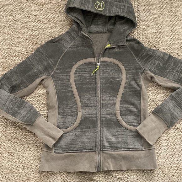 Lululemon | Full zip scuba approx size 6 - Picture 3 of 6